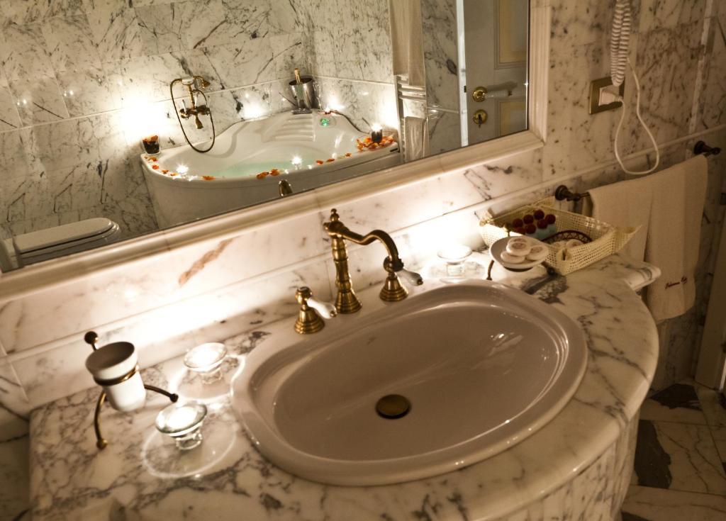 Nardò Palazzo Volta Boutique Luxury B&B المظهر الخارجي الصورة