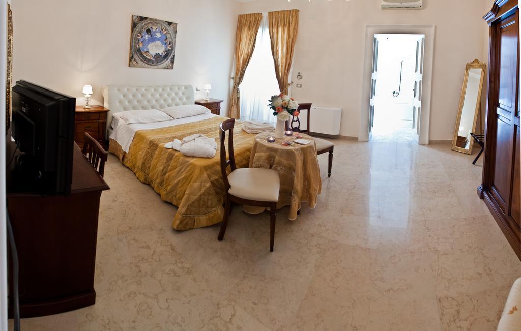 Nardò Palazzo Volta Boutique Luxury B&B الغرفة الصورة